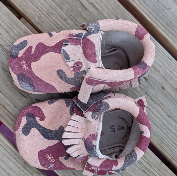 Freshly Picked Shoes Moccasins.  size 4 - Picture 4 of 15